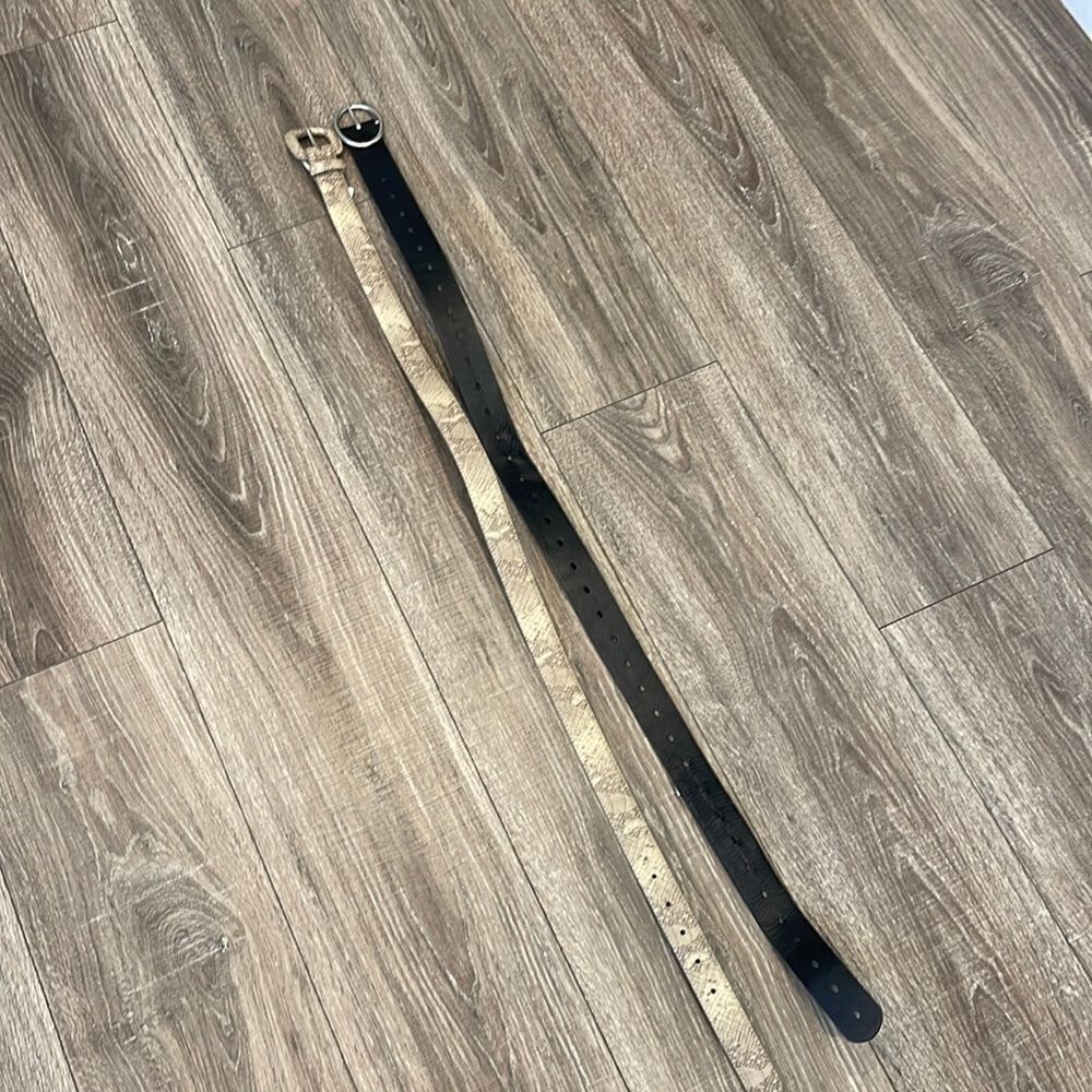 Bundle of 2 size medium belts